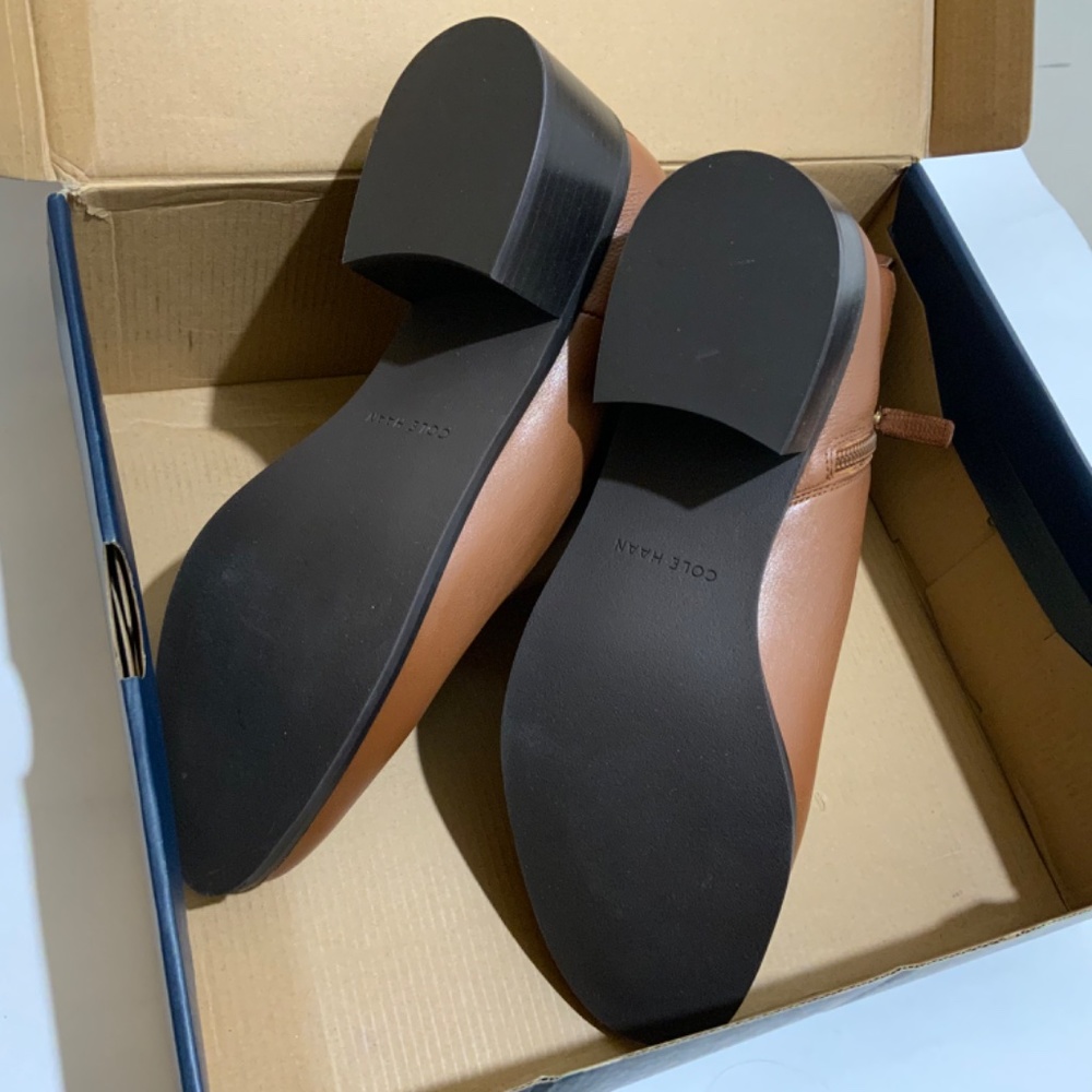 Cole Haan Addie Brown Leather Zippered Ankle Booties Casual Low Heel Boots 9 - Picture 9 of 11